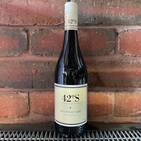 42 Degrees South Tasmania Pinot Noir 2024