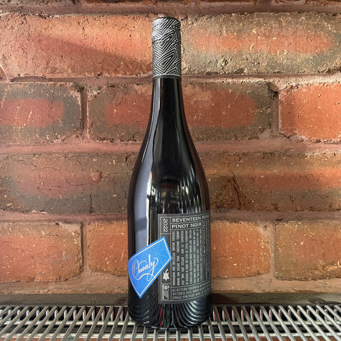 Quealy Seventeen Rows Pinot Noir 2022